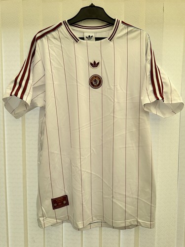 Aston villa 1982 - ⭐️,
