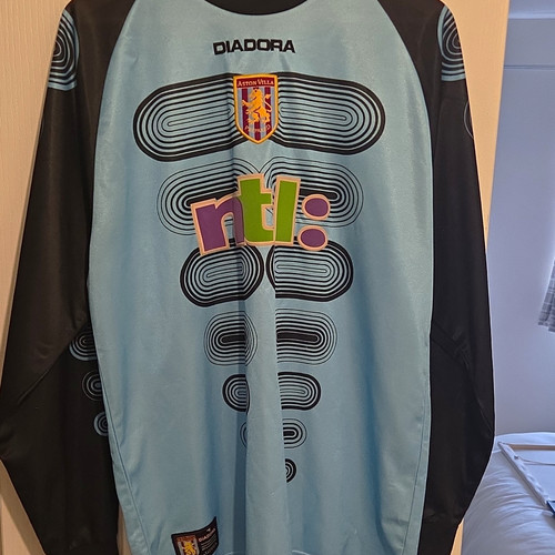 Aston villa goalkeeper - aston,